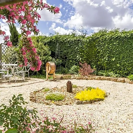 Couette-café Le Jardin Des Fées Savigny-le-Vieux
